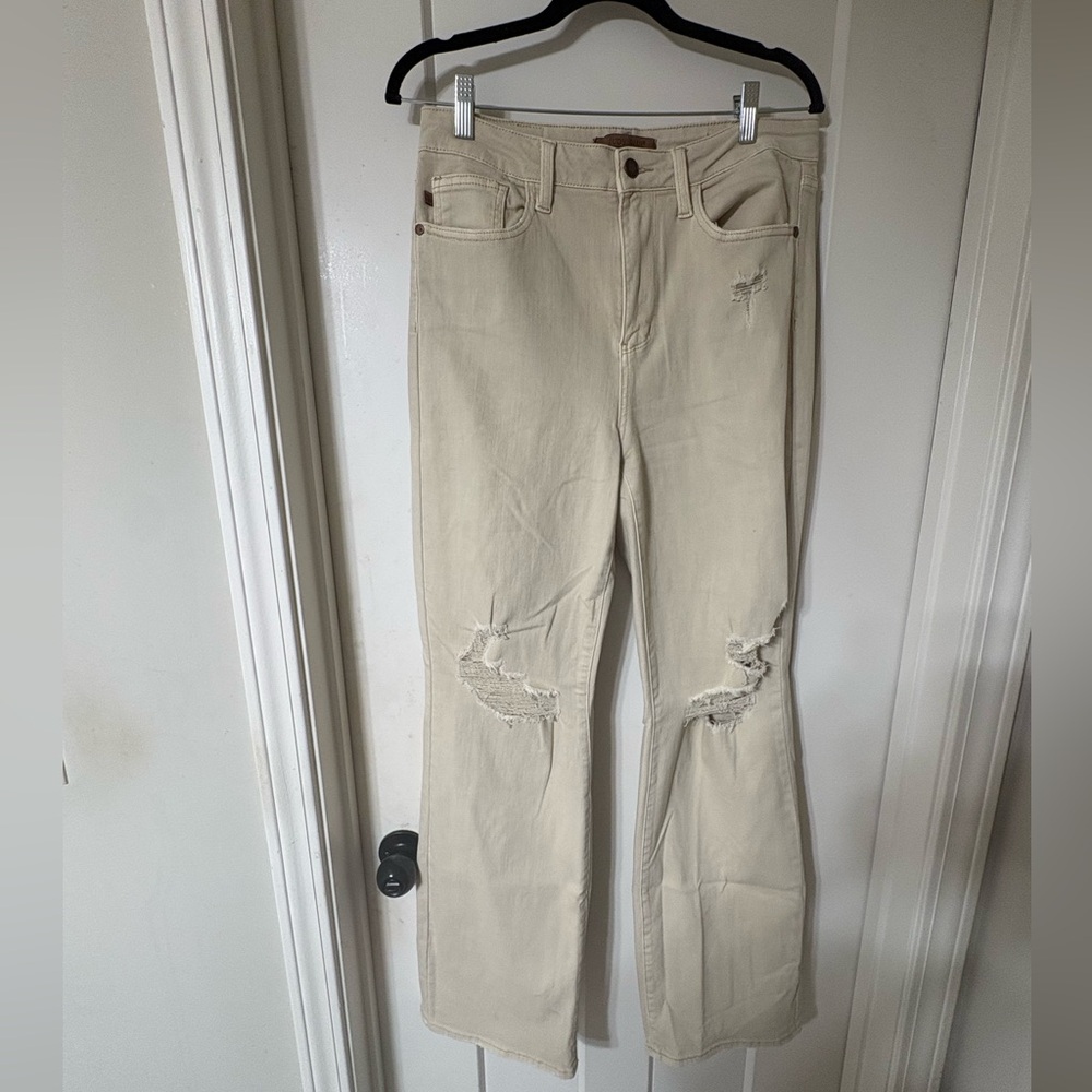 Judy Blue Women’s Distressed High-Rise Straight Jeans in Cream